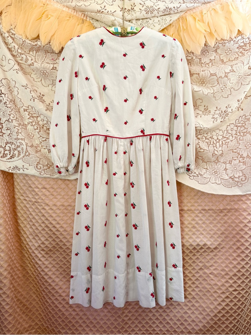 Vintage 1970s White Cotton Prairie Dress With Red Rose Embroidery S